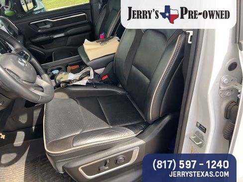 Used 2024 RAM 1500 Laramie image 9