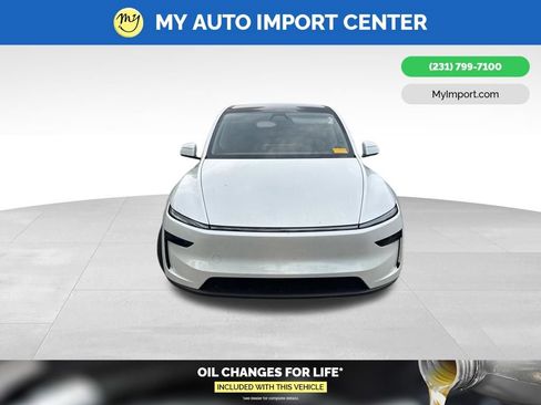 Used 2026 Tesla Model Y Long Range AWD/4WD image 2