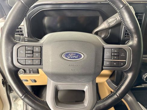Used 2023 Ford F350 Lariat w/ Lariat Ultimate Package AWD/4WD image 17