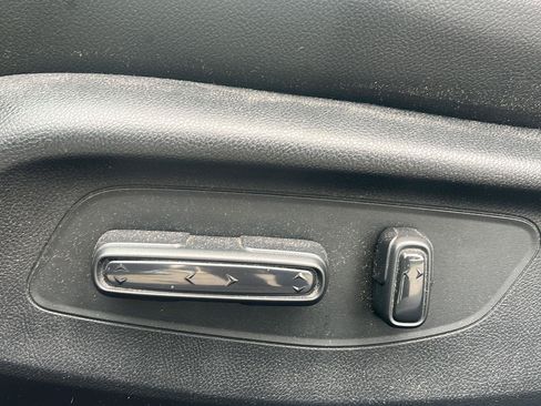 Used 2025 Honda Civic Sport Touring image 3