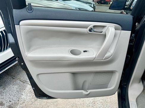 Used 2007 Saturn Outlook XE w/ Preferred Pkg image 13