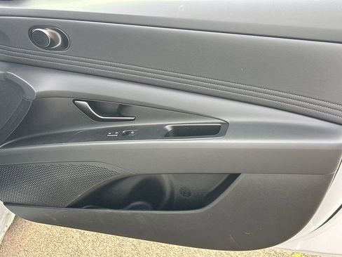 New 2025 Hyundai Elantra Sport image 14