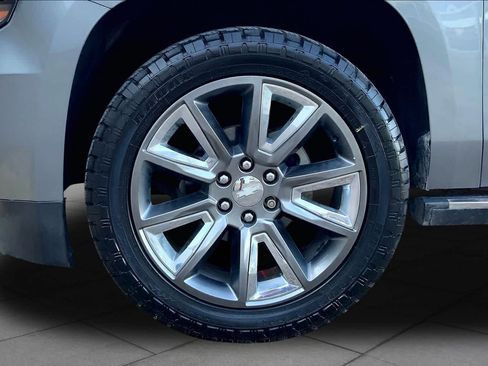 Used 2018 Chevrolet Tahoe Premier AWD/4WD image 10