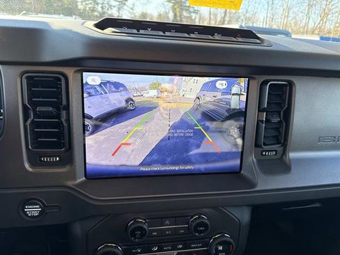 New 2025 Ford Bronco Badlands image 11