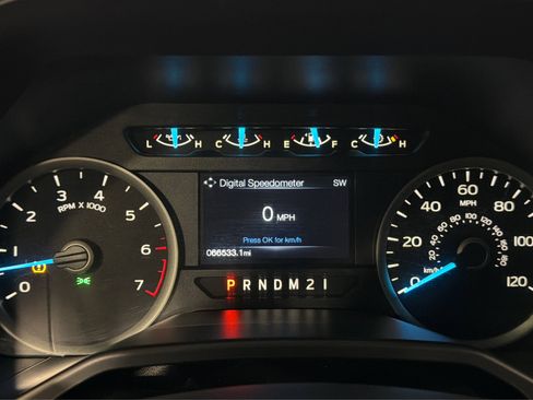 Used 2016 Ford F150 XLT w/ Equipment Group 302A Luxury AWD/4WD image 26