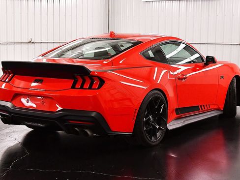Used 2025 Ford Mustang GT Premium w/ GT Performance Package RWD image 7