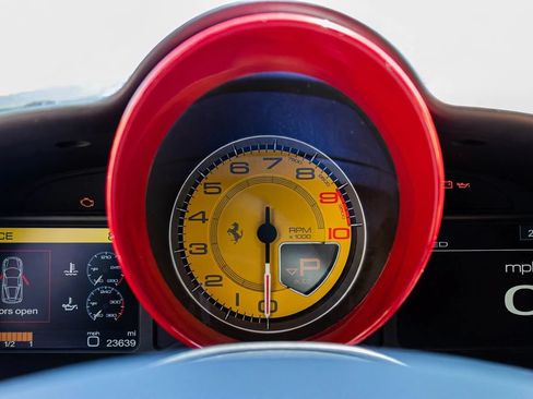 Used 2013 Ferrari 458 Italia Coupe RWD image 41