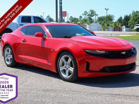Used 2019 Chevrolet Camaro LT RWD image 1