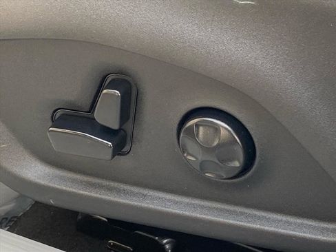 Used 2017 Jeep Compass Latitude w/ Popular Equipment Group image 14