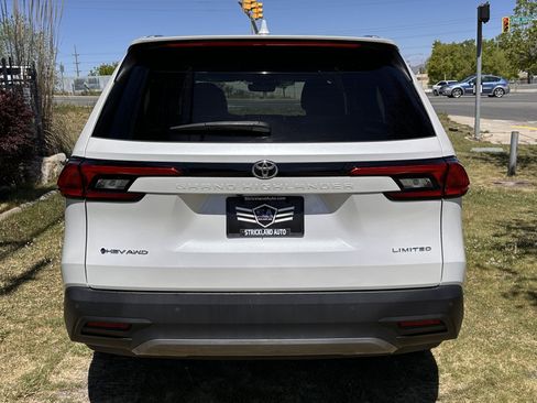 Used 2024 Toyota Grand Highlander AWD Hybrid image 8