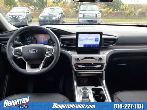 Used 2023 Ford Explorer XLT w/ Equipment Group 202A image 14