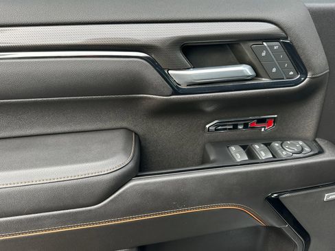 Used 2022 GMC Sierra 1500 AT4 w/ AT4 Premium Package image 11