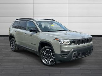 New 2026 Jeep Cherokee Laredo video 2