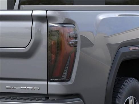 New 2026 GMC Sierra 2500 Denali w/ Technology Package AWD/4WD image 11