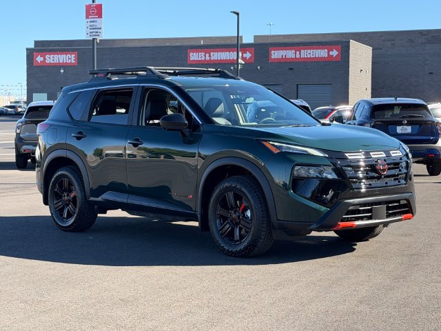 Certified 2026 Nissan Rogue SV AWD/4WD image 9