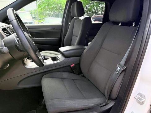 Used 2015 Jeep Grand Cherokee Laredo w/ Quick Order Package 23E AWD/4WD image 19