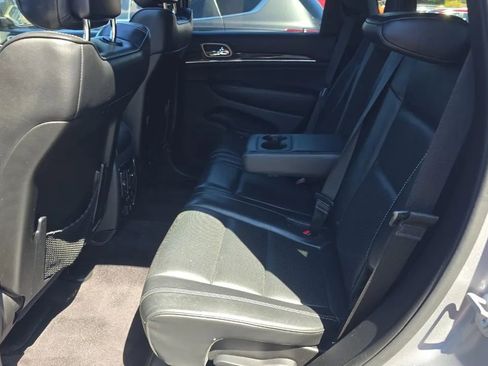 Used 2015 Jeep Grand Cherokee Overland image 6
