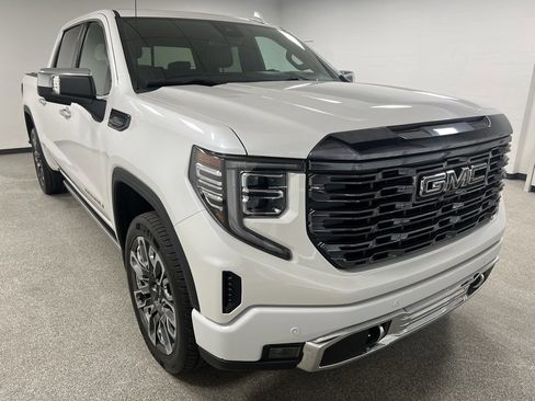 Used 2023 GMC Sierra 1500 Denali Ultimate image 2