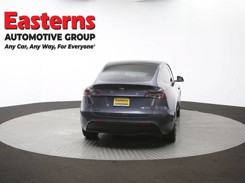 Used 2021 Tesla Model Y Long Range AWD/4WD image 32