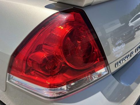 Used 2012 Chevrolet Impala LTZ FWD image 10
