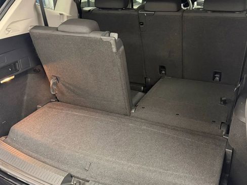 Used 2021 Volkswagen Tiguan S image 10