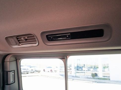 New 2025 Volkswagen ID. Buzz Pro S image 35