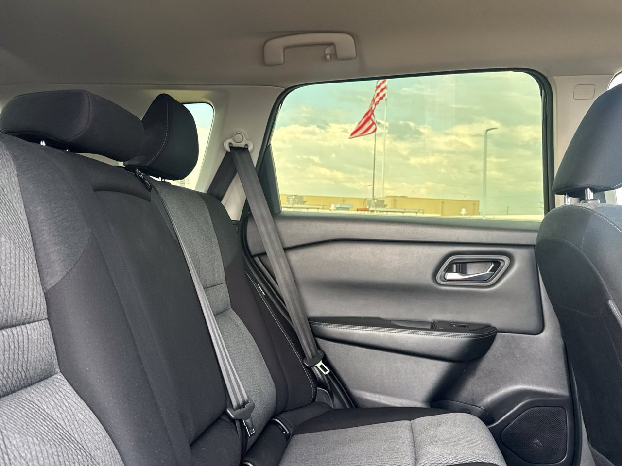Certified 2025 Nissan Rogue SV FWD image 35