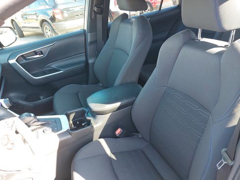 Used 2024 Toyota RAV4 SE w/ Weather Package image 15