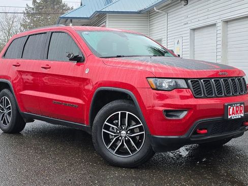 Used 2018 Jeep Grand Cherokee Trailhawk image 36