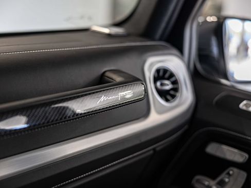 Used 2025 Mercedes-Benz G 63 AMG 4MATIC image 32