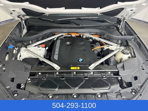 Used 2025 BMW X5 xDrive50e AWD/4WD image 34