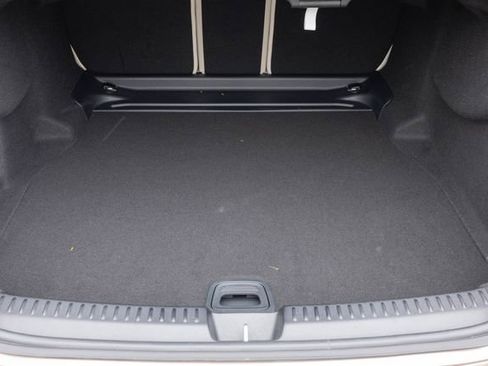 Used 2025 Mercedes-Benz E 350 4MATIC Sedan image 28