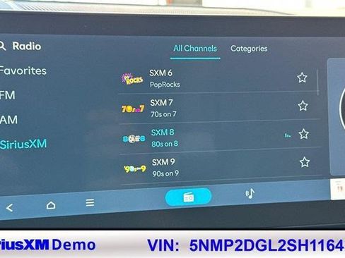 Certified 2025 Hyundai Santa Fe SEL image 30