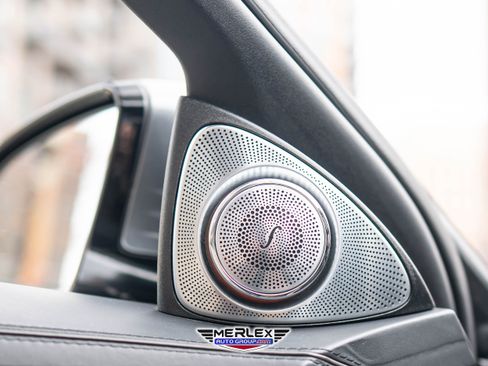 Used 2018 Mercedes-Benz S 560 4MATIC Sedan w/ Premium Package image 47