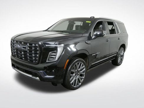 Used 2025 GMC Yukon Denali Ultimate AWD/4WD image 7