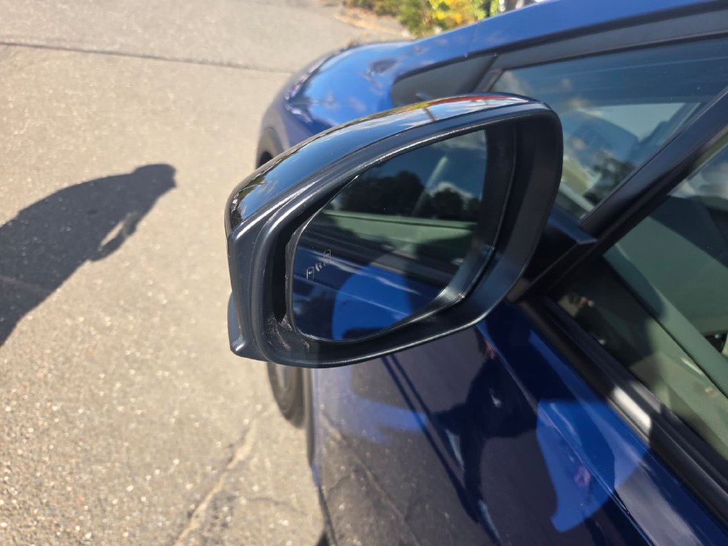 Used 2025 Toyota Prius LE FWD image 19
