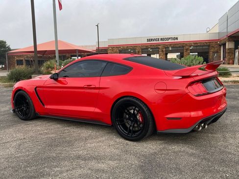 Used 2016 Ford Mustang Shelby GT350 w/ Technology Package RWD image 7