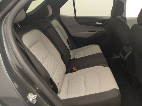 Used 2021 Chevrolet Equinox LS FWD image 19
