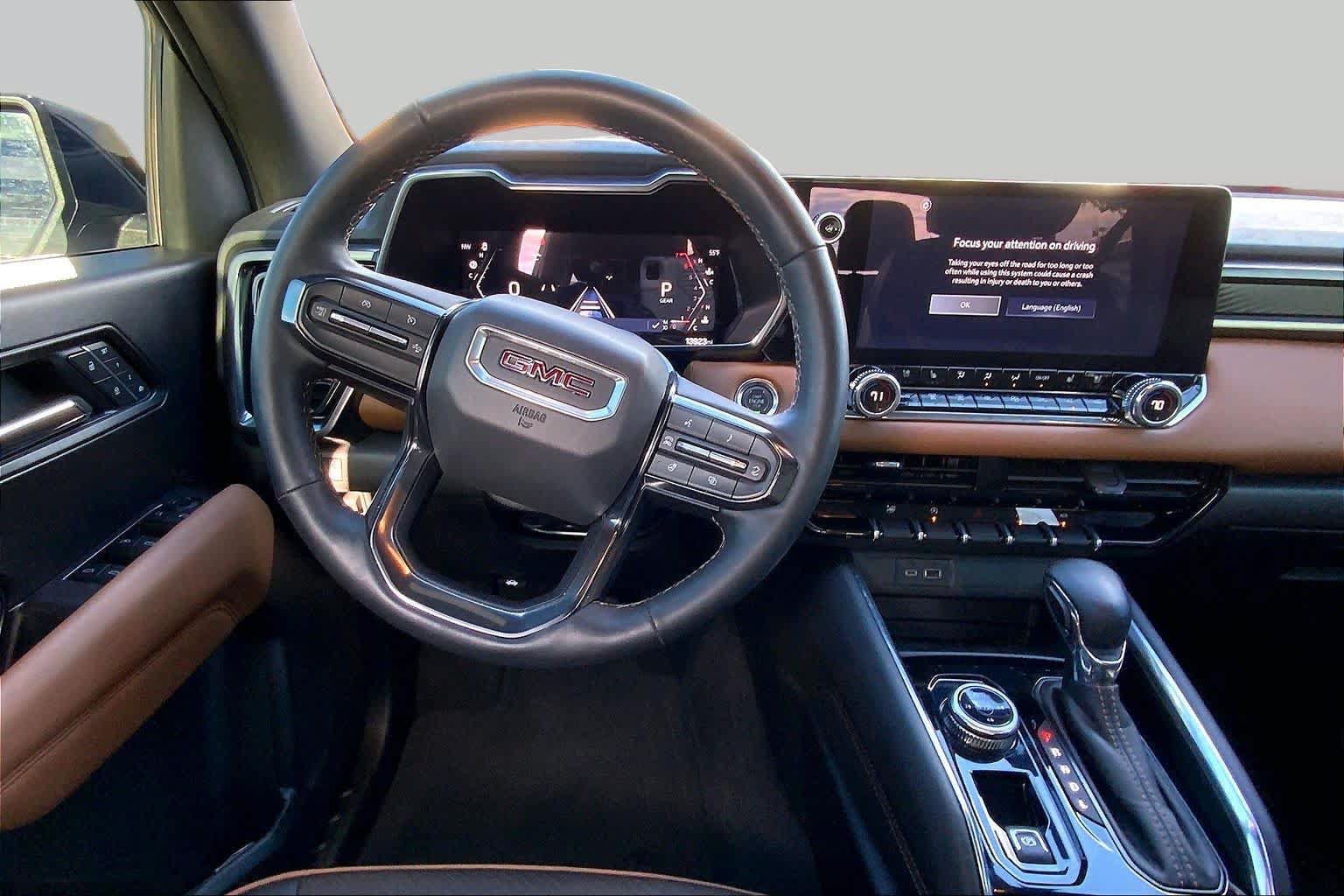 Used 2026 GMC Canyon AT4 w/ Technology Plus Package AWD/4WD image 6