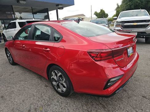 Used 2021 Kia Forte LXS FWD image 2
