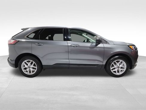 Used 2024 Ford Edge SEL image 5