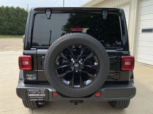 Used 2021 Jeep Wrangler Unlimited Sahara w/ Cold Weather Group AWD/4WD image 6