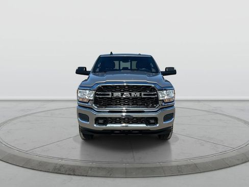 Used 2022 RAM 2500 Tradesman AWD/4WD image 3