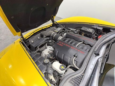 Used 2007 Chevrolet Corvette Coupe w/ Preferred Equipment Group RWD image 27