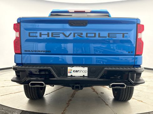 Used 2025 Chevrolet Silverado 1500 LT Trail Boss w/ Convenience Package II AWD/4WD image 4
