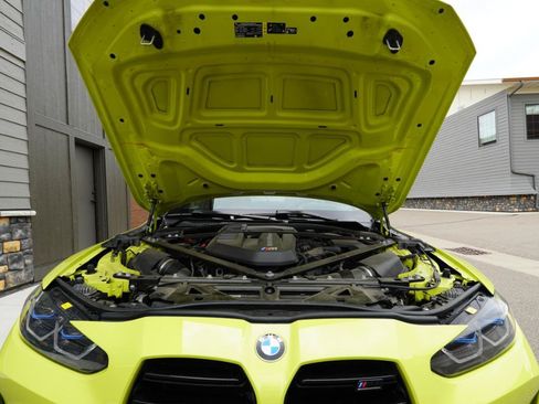 Used 2022 BMW M4 Competition w/ M Carbon Exterior Package RWD image 39