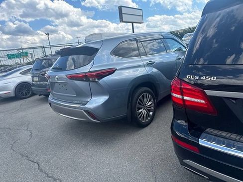 Used 2019 Mercedes-Benz GLS 450 4MATIC image 9