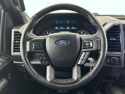 Used 2019 Ford F150 XLT w/ Equipment Group 302A Luxury image 11