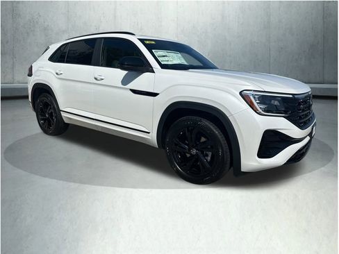 New 2026 Volkswagen Atlas Cross Sport SEL R-Line image 4