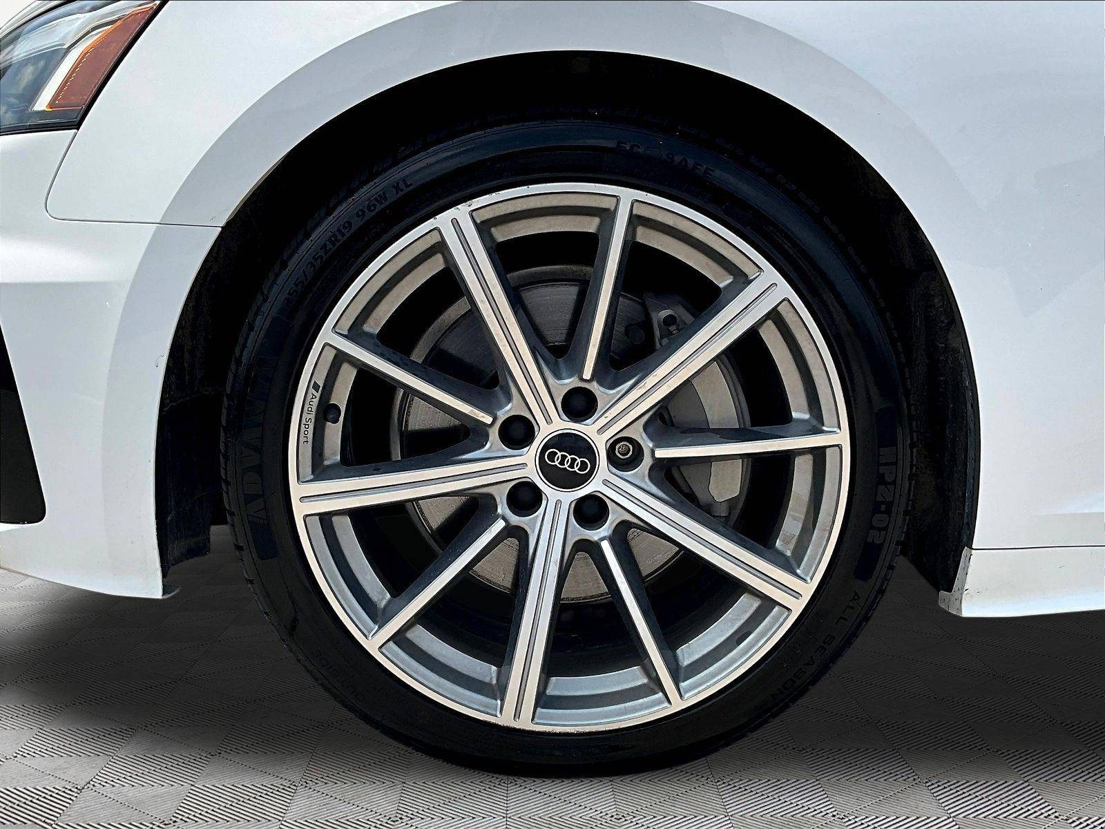 Used 2025 Audi A5 2.0T Premium AWD/4WD image 34